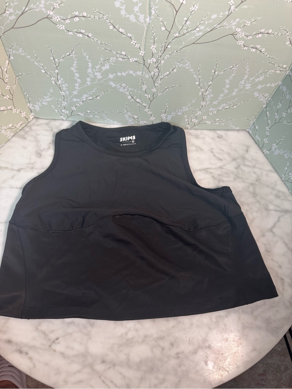 SKIMS Black Scoop Neck Cropped Tank